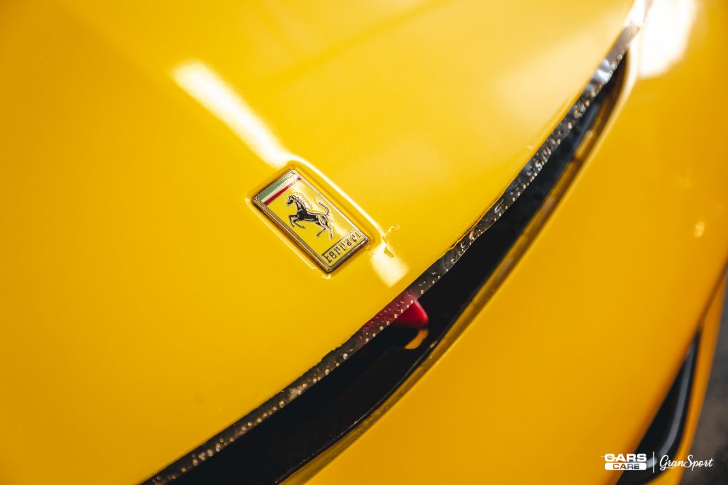 Ferrari 458 Spider - Zabezpieczenie auta bezbarwną folią ochronną - carscare.pl