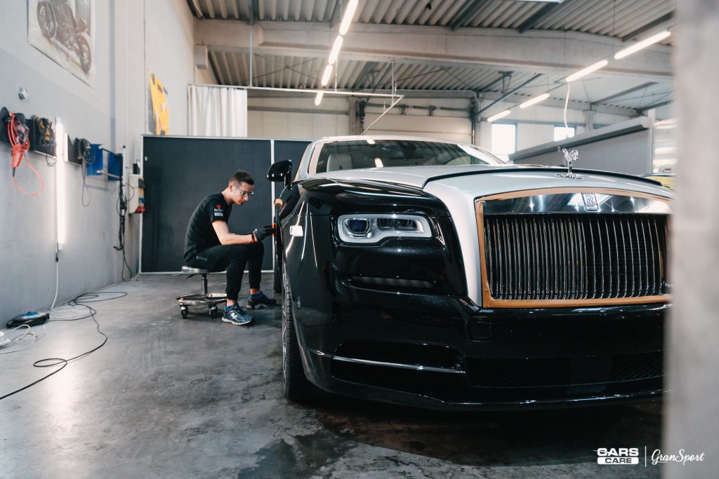 Rolls-Royce Wraith - Zabezpieczenie auta bezbarwną folią ochronną - carscare.pl