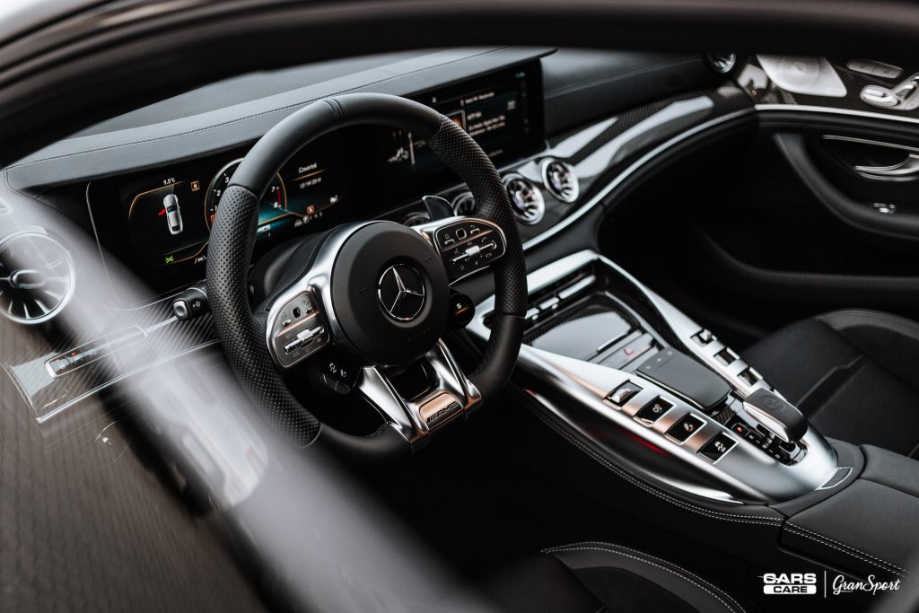 Mercedes-AMG GT 63 S 4door - Zabezpieczenie auta bezbarwną folią ochronną - carscare.pl