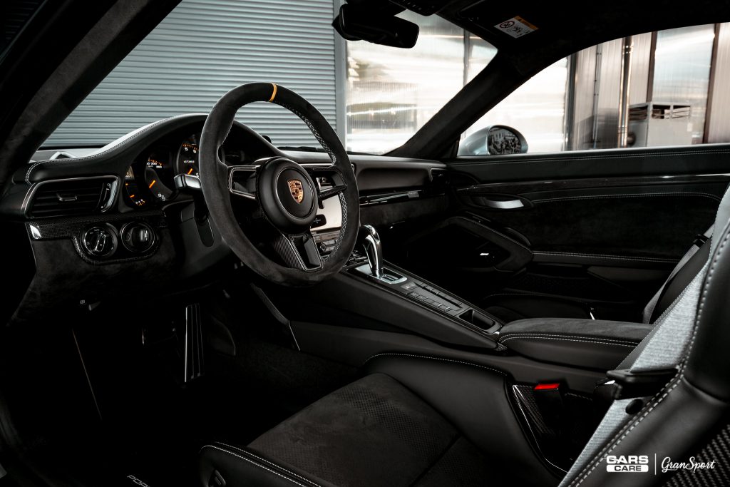 Porsche 911 GT3 RS Weissach Package - Zabezpieczenie auta bezbarwną folią ochronną - carscare.pl