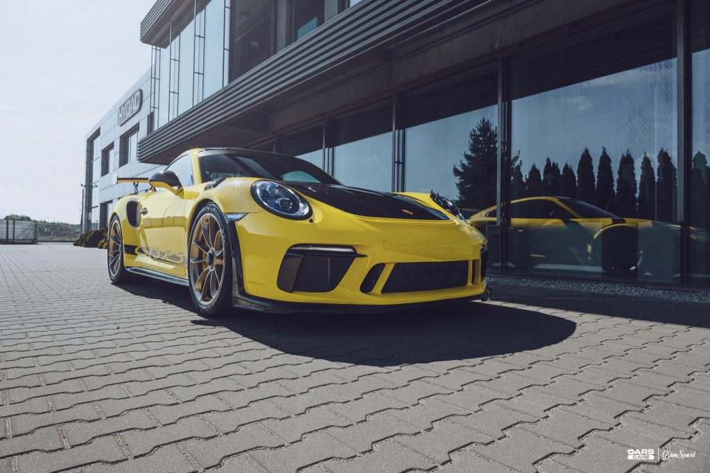 Porsche 911 GT3 RS - Zabezpieczenie auta bezbarwną folią ochronną - carscare.pl