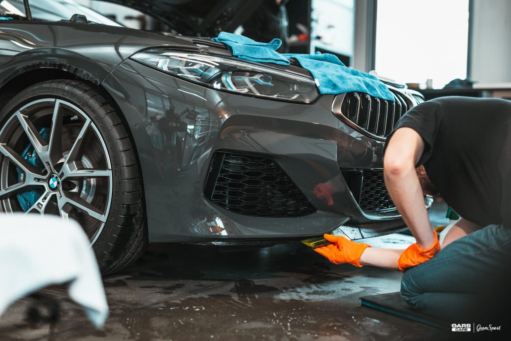BMW M850i - Zabezpieczenie auta bezbarwną folią ochronną - carscare.pl