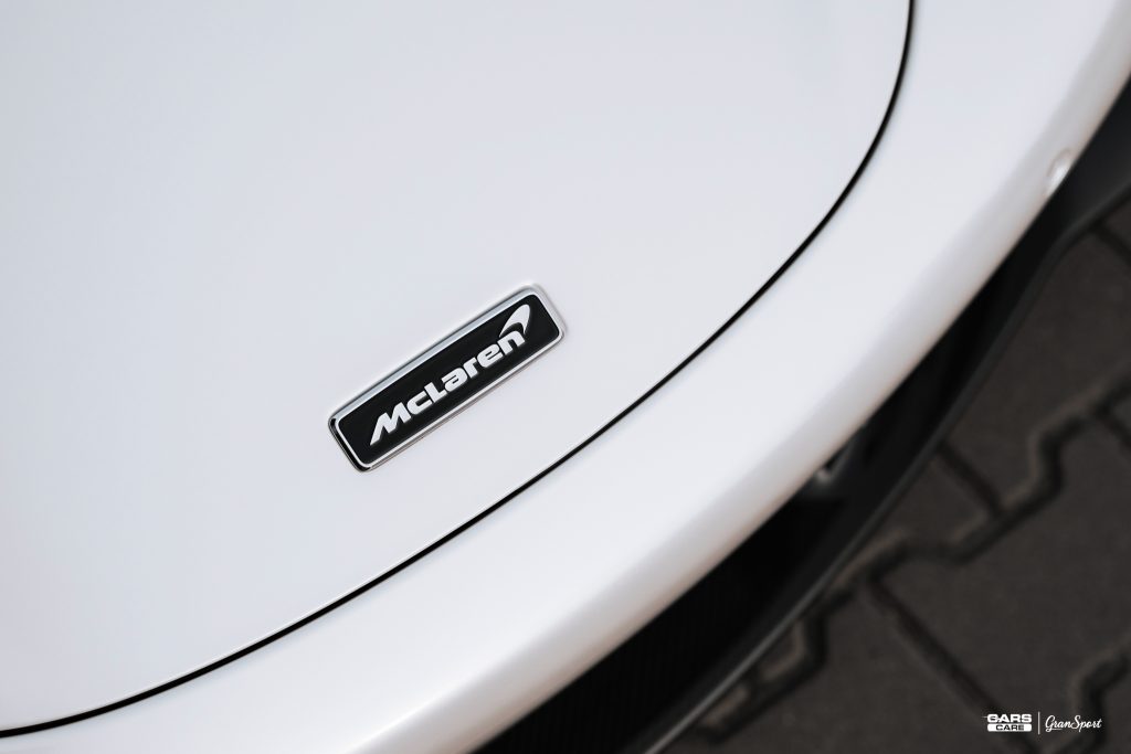 McLaren 720S - Zmiana koloru auta folią - carscare.pl
