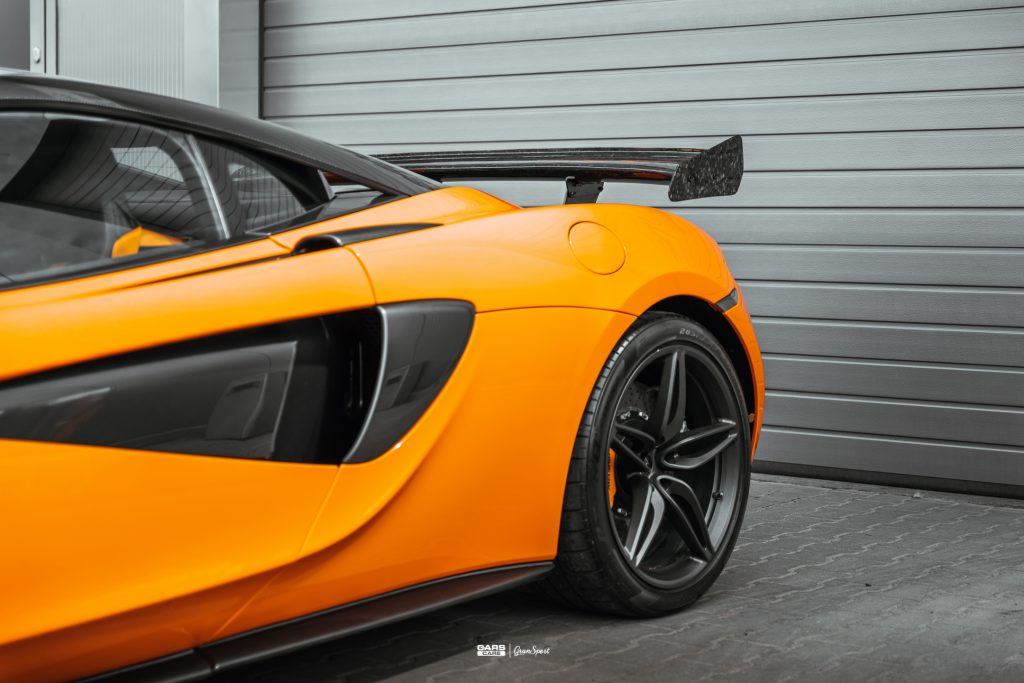 McLaren 570S - Zabezpieczenie auta bezbarwną folią ochronną - carscare.pl