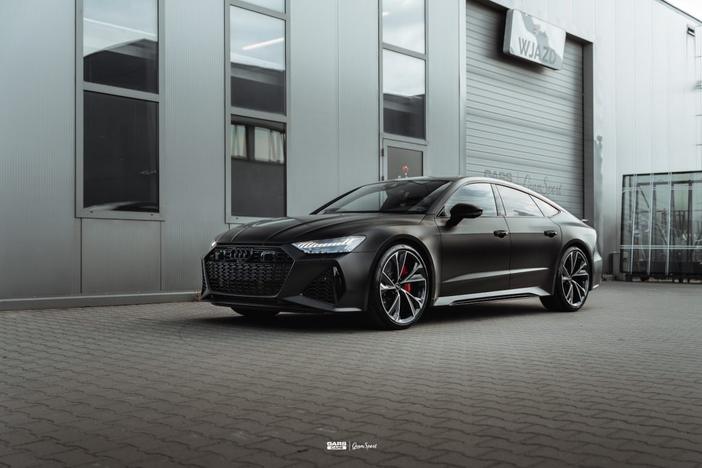 Audi RS7 - Zabezpieczenie auta bezbarwną folią ochronną - carscare.pl