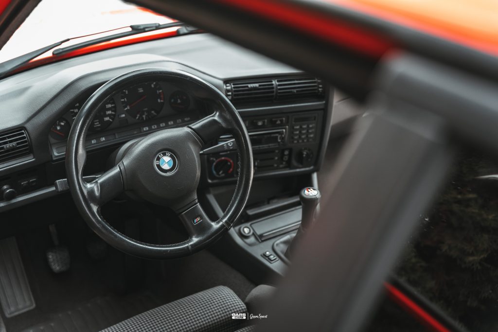 BMW M3 E30 - Zabezpieczenie auta bezbarwną folią ochronną - carscare.pl