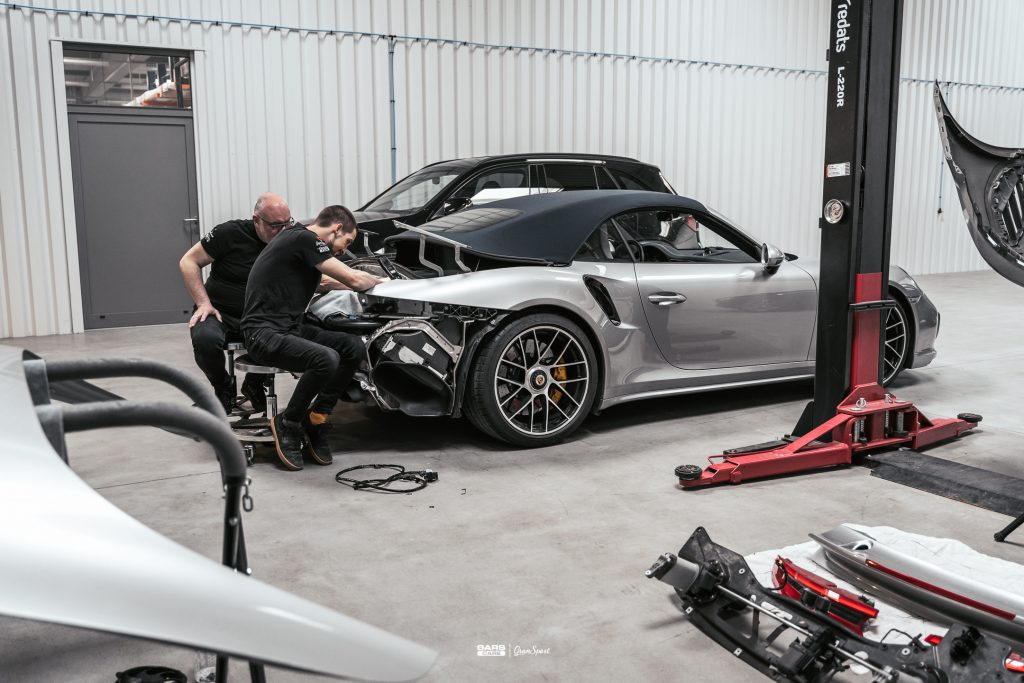 Porsche 911 Turbo S Cabrio - Zabezpieczenie auta bezbarwną folią ochronną - carscare.pl