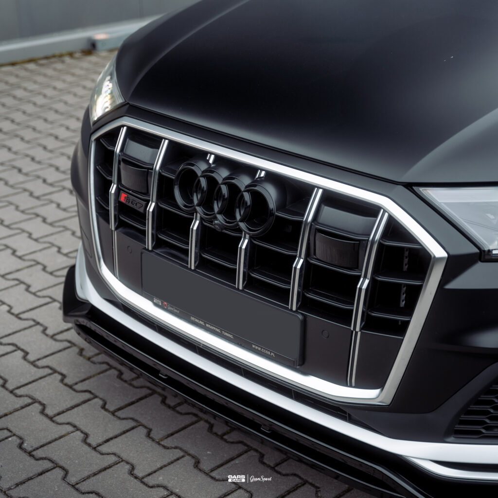 Audi SQ7 - Zabezpieczenie auta bezbarwną folią ochronną - carscare.pl